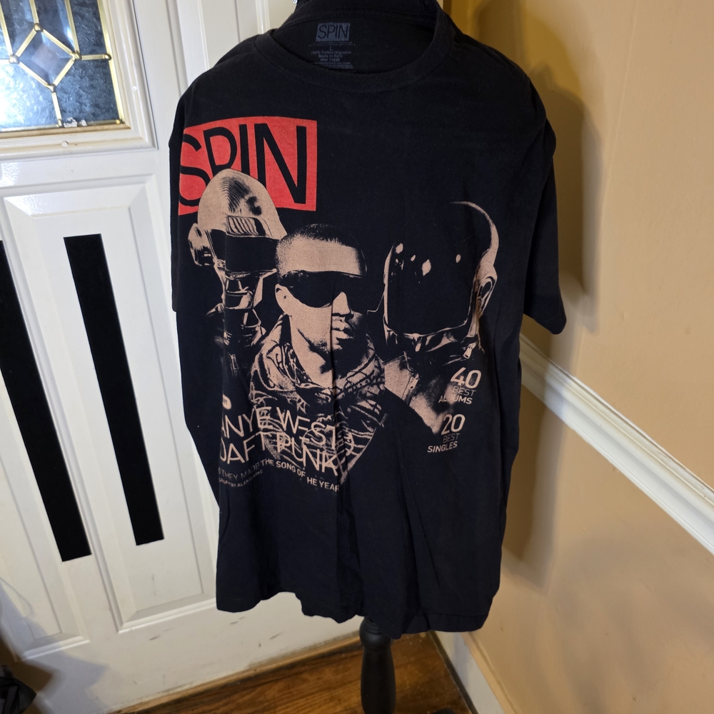 SPIN Black Graphic Men's Tee